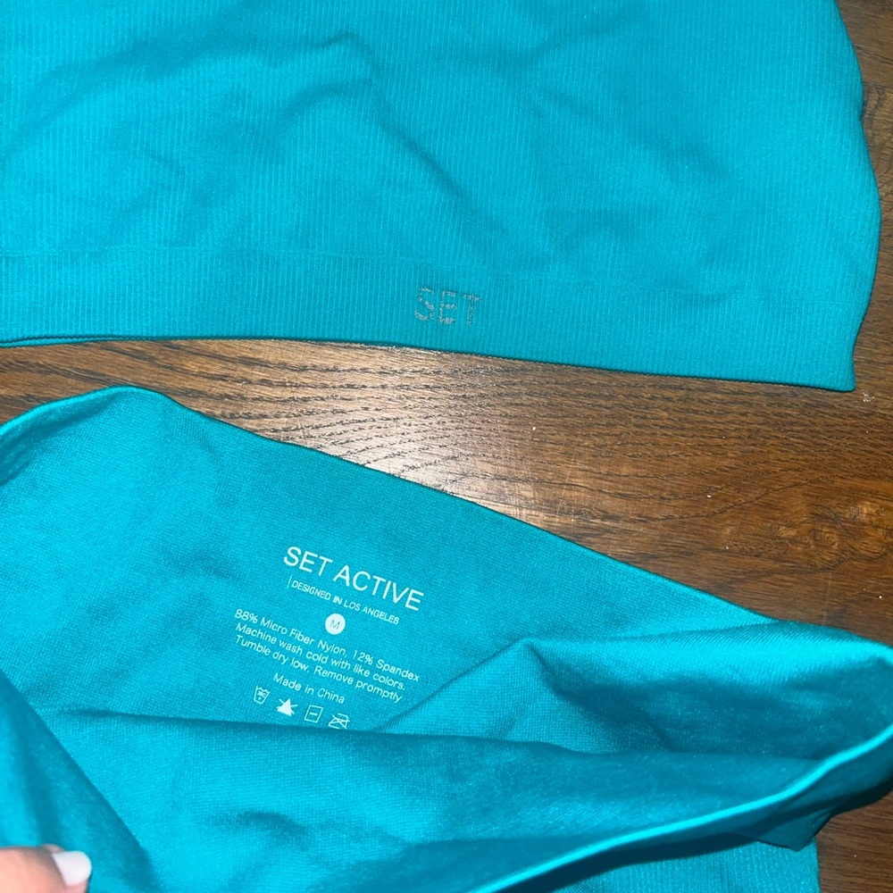 One-Shoulder Sculptflex Ribbed Set - Picture 4 of 5